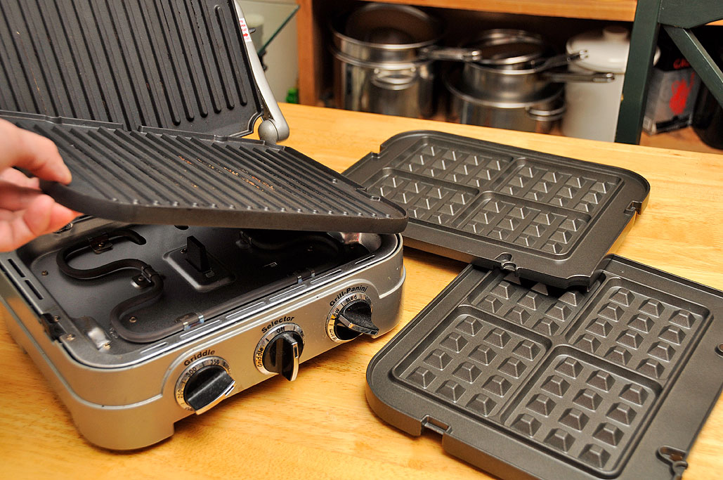 Cuisinart Waffle Maker with Removable Plates